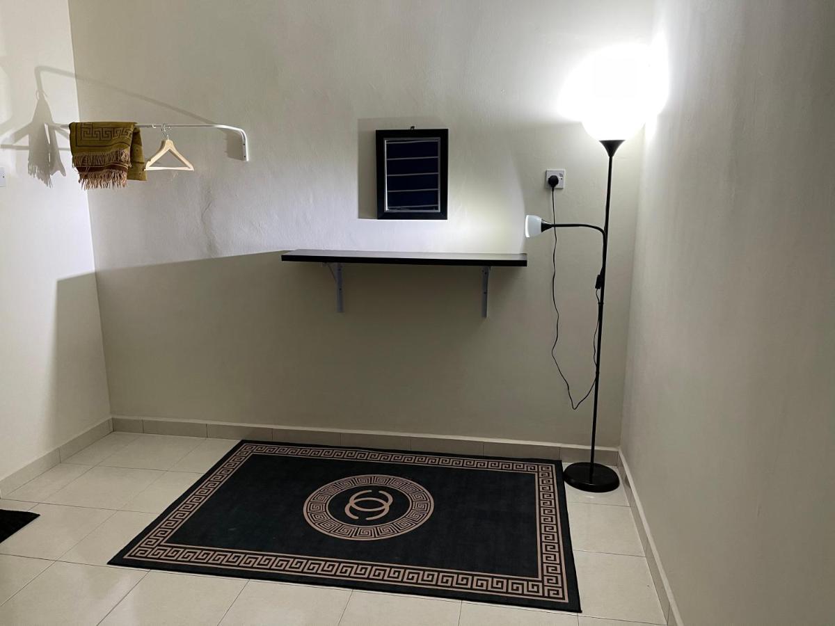 No 61 Nazirin Homestay Tmn Indah Raya 2 Manjung Lumut Eksteriør billede